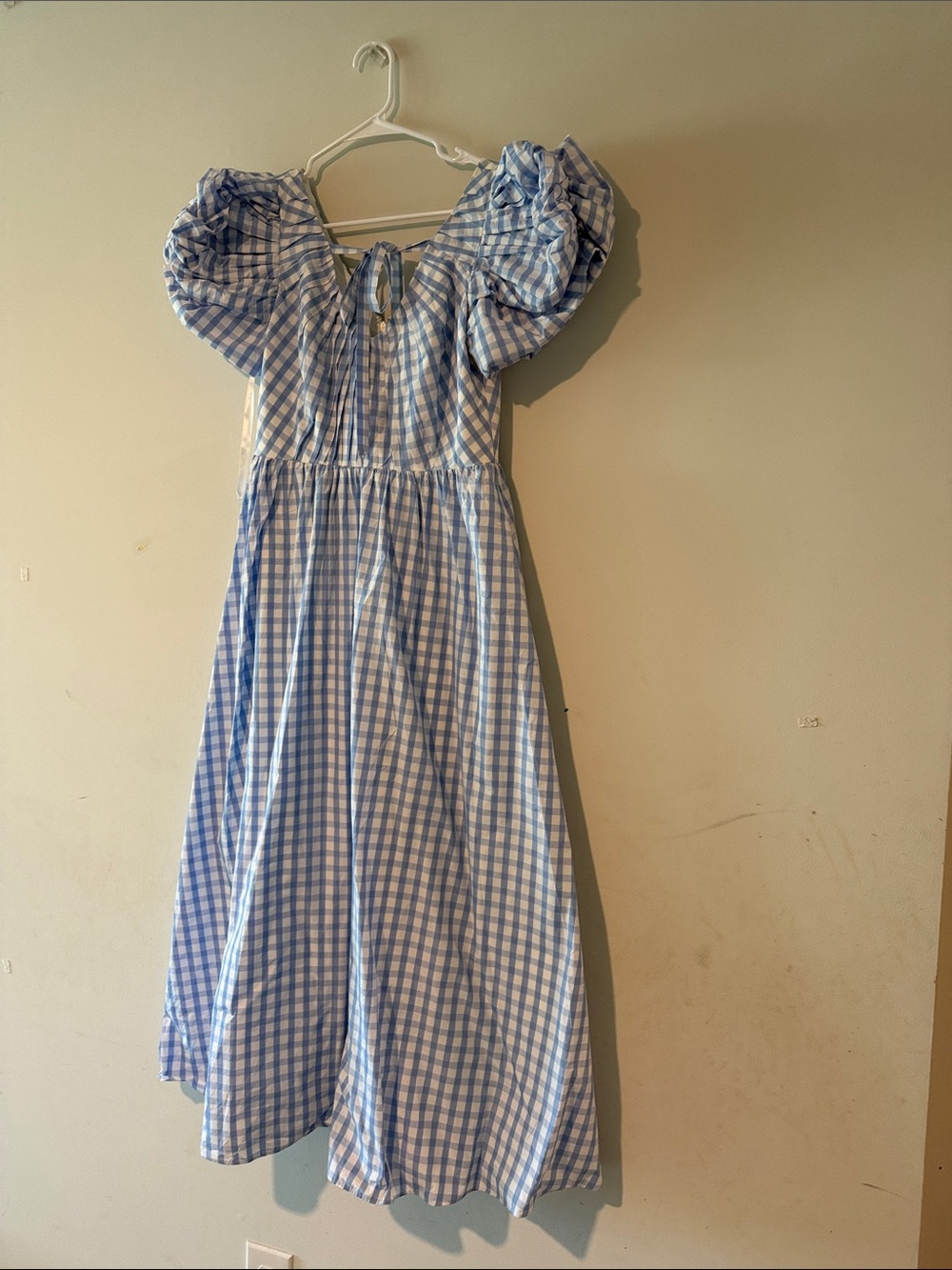 ANTONIO MELANI Blue and White Gingham Maxi Dress with Puff Sleeves and Tie Neck